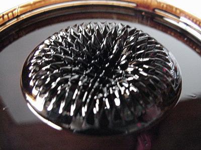 Ferrofluid - Wikipedia